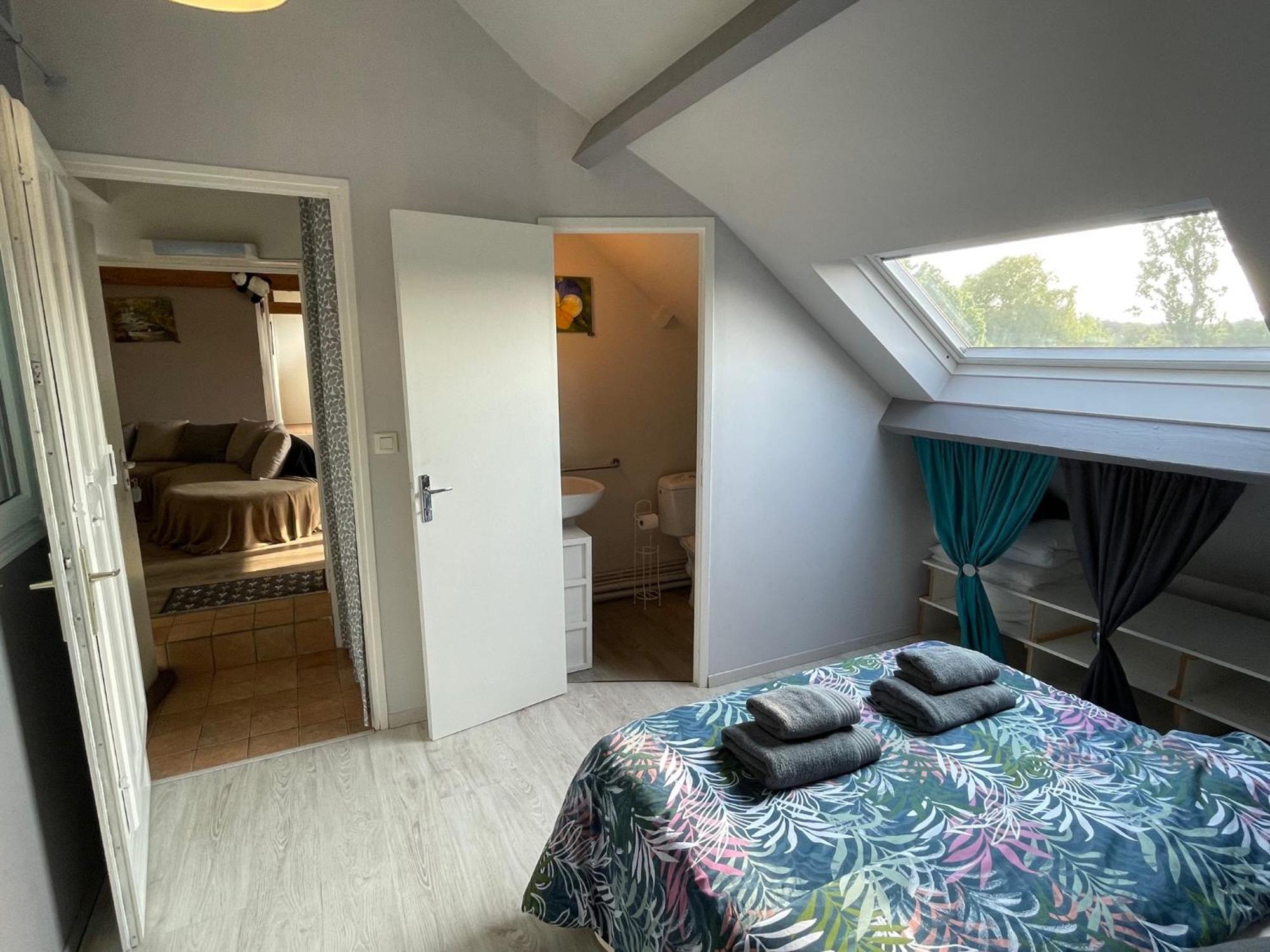 Le Clos Des Trois Provinces, Zoo De Beauval Noyers-sur-Cher Exterior photo